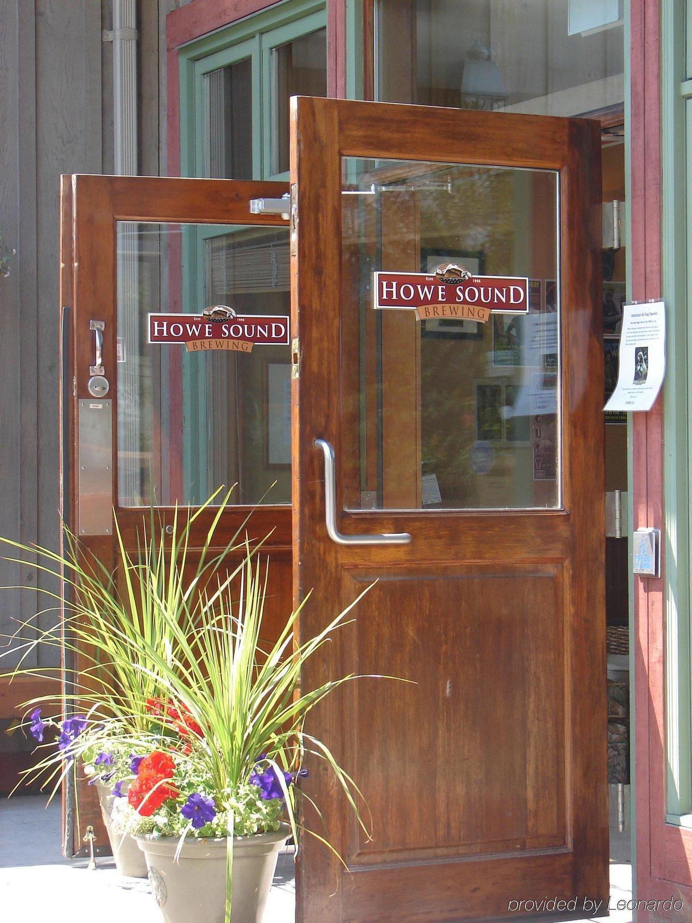 Howe Sound Inn & Brewing Company Squamish Exterior photo
